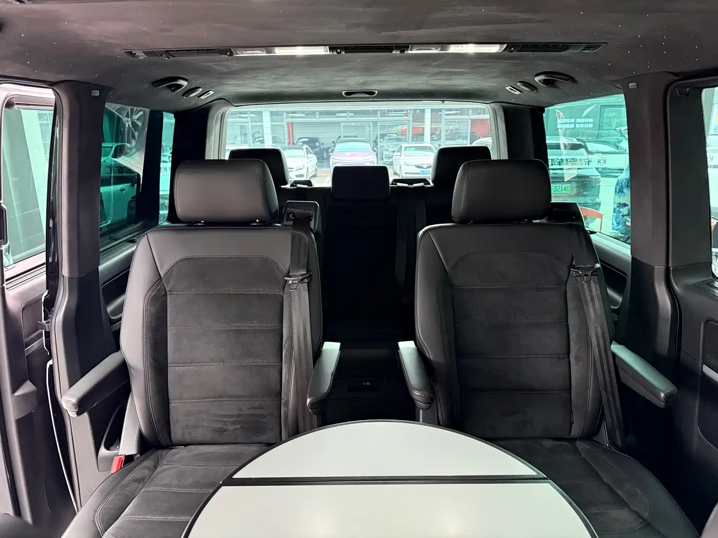 Volkswagen Multivan 2017 2.0TSI AWD Premium Edition 7-Seater фото 17