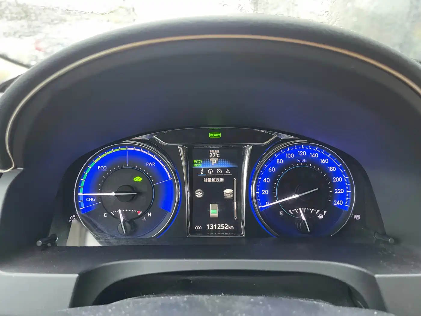 Toyota Camry 2016 Hybrid 2.5HG 10th Anniversary Luxury Navigation Edition фото 13