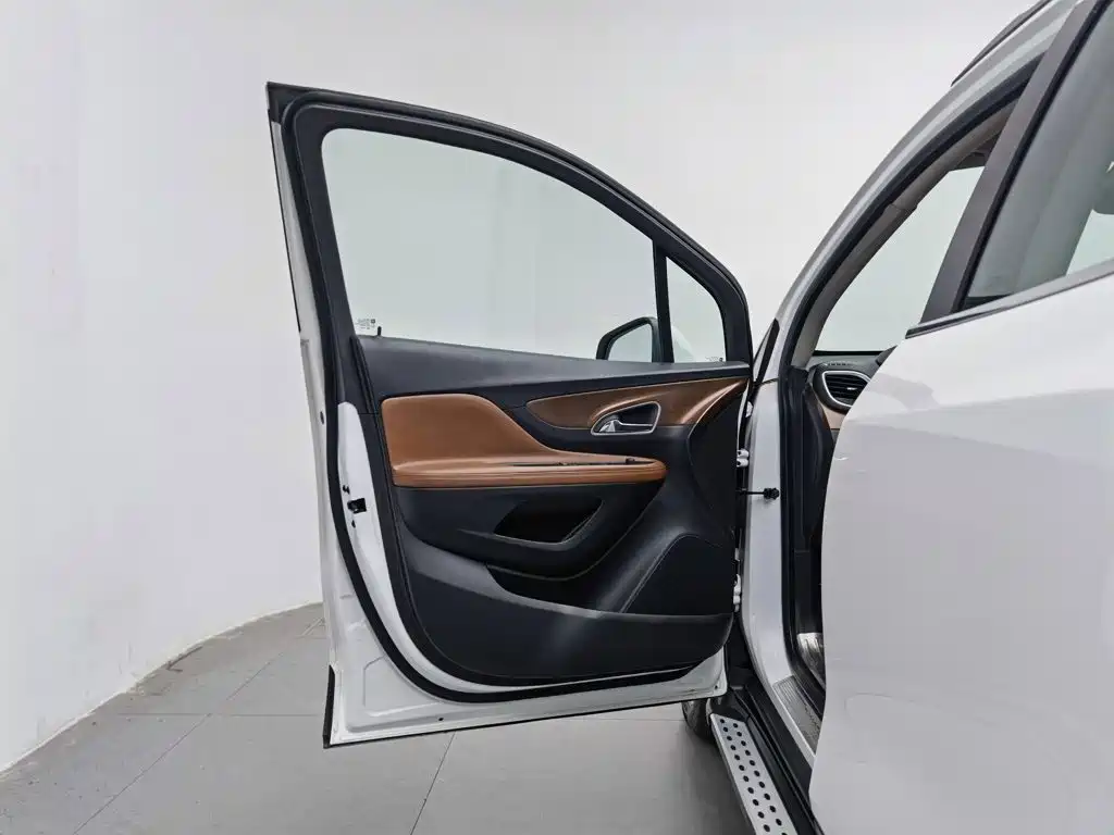 Фото 8 - Buick Encore