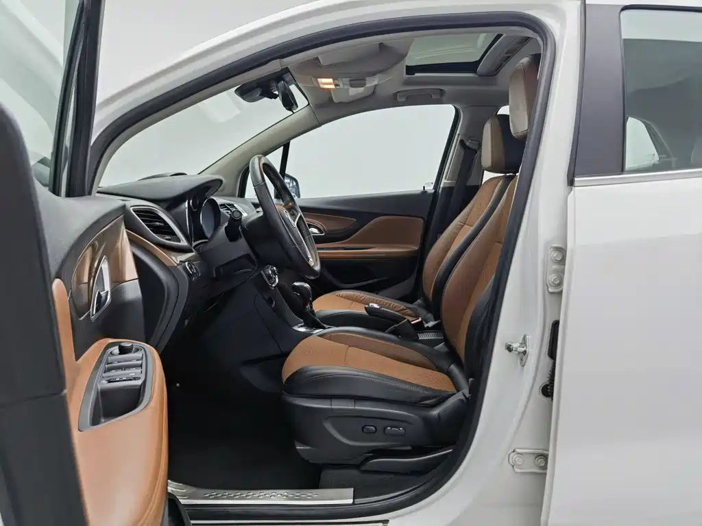 Фото 10 - Buick Encore