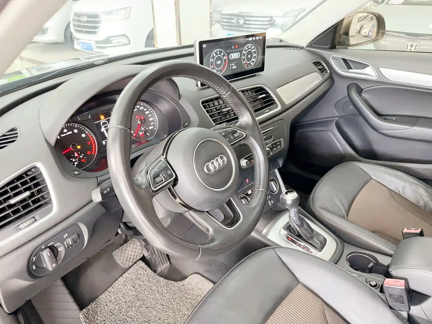 Audi Q3 2016 30 TFSI Fashion фото 14