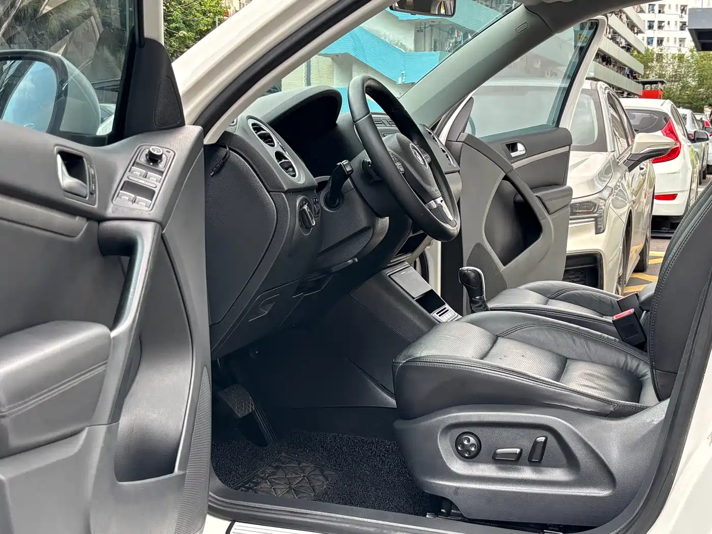 Volkswagen Tiguan 2013 2.0TSI Auto 4WD Luxury Edition фото 12