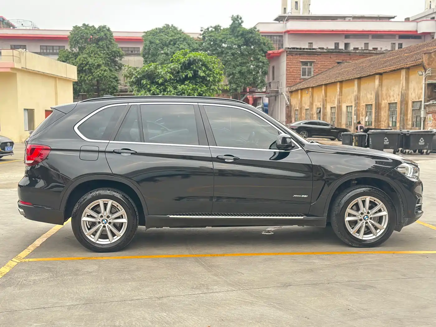 BMW X5 (Import) 2014 xDrive35i Leading фото 17