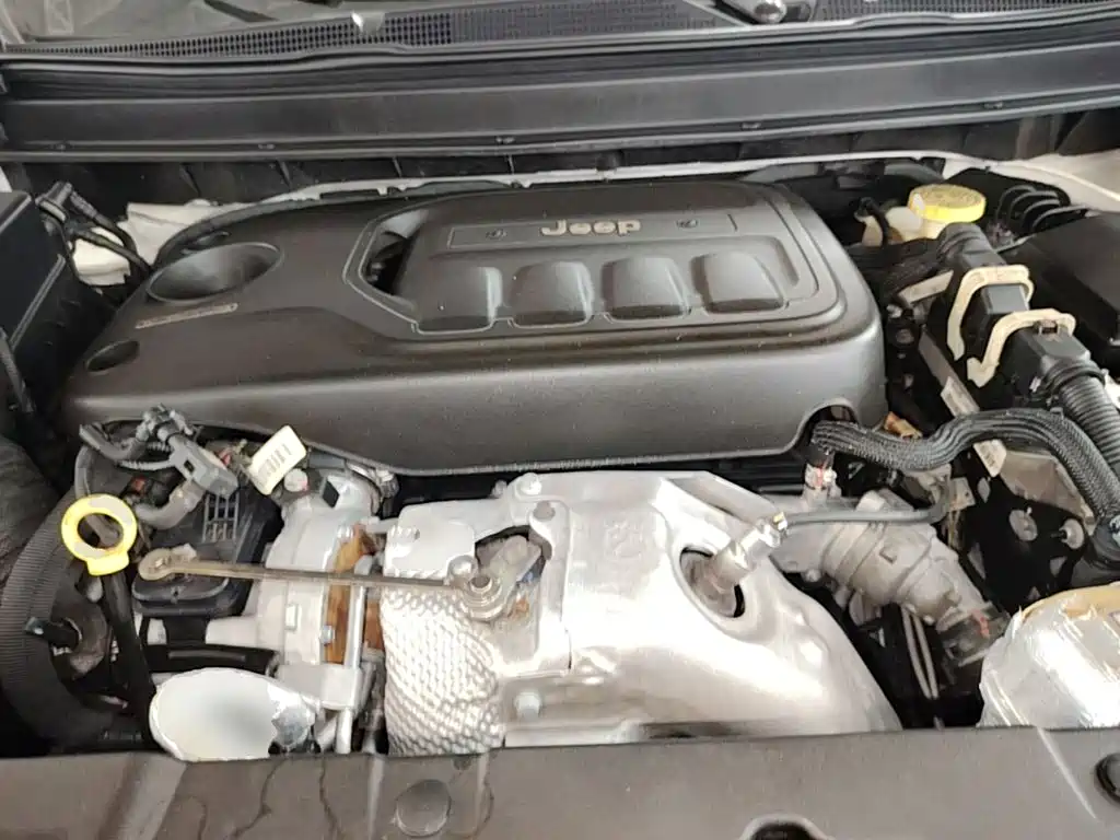 Photo 20 - Jeep Grand Commander