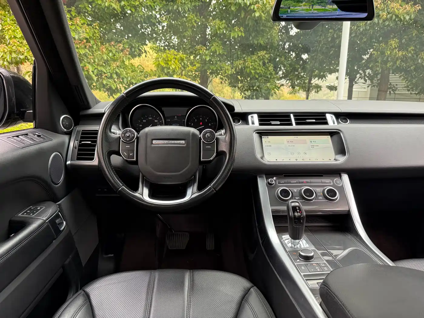 Land Rover Range Rover Sport 2017 3.0 SC V6 SE фото 14