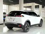 صورة 6 - Peugeot 2008