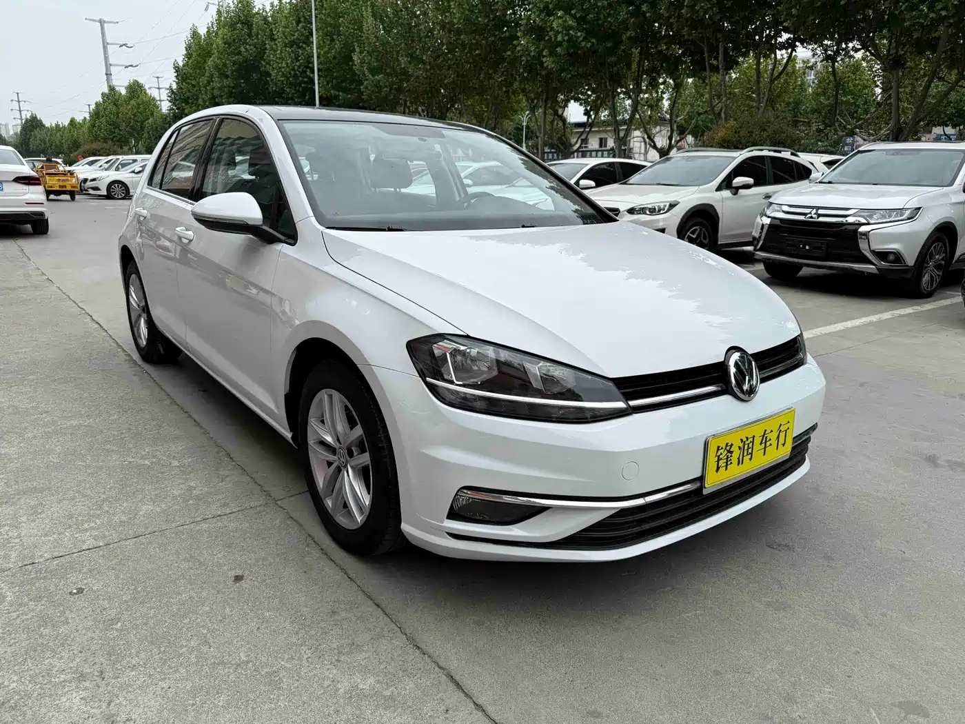 Volkswagen Golf 2019 1.6L Auto Comfort (China V) фото 4