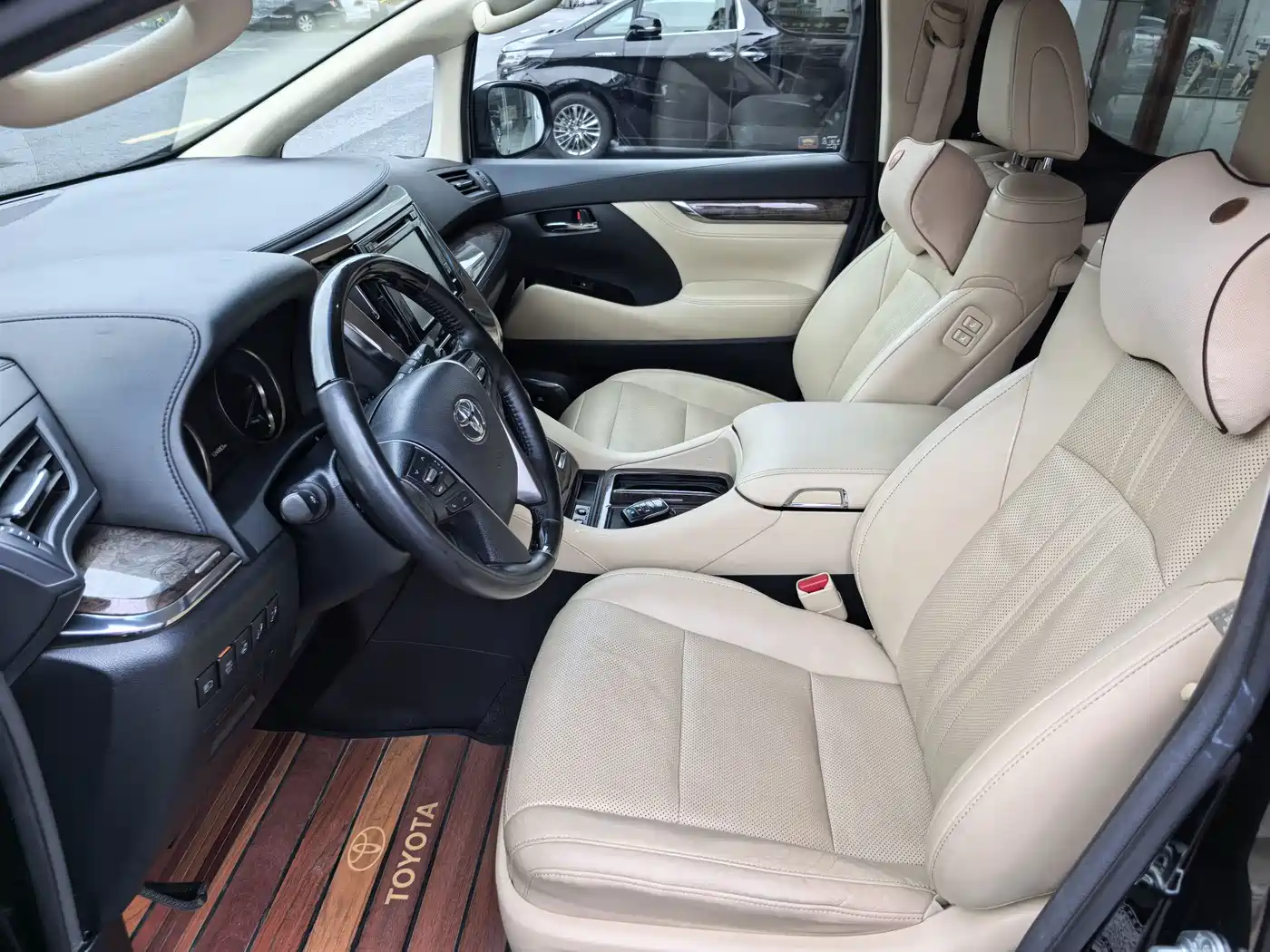 Toyota Alphard 2018 Facelift 3.5L Premium Edition фото 9