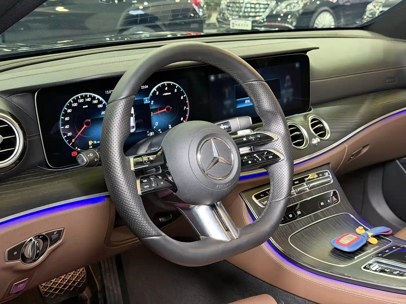 MERCEDES-BENZ E CLASS