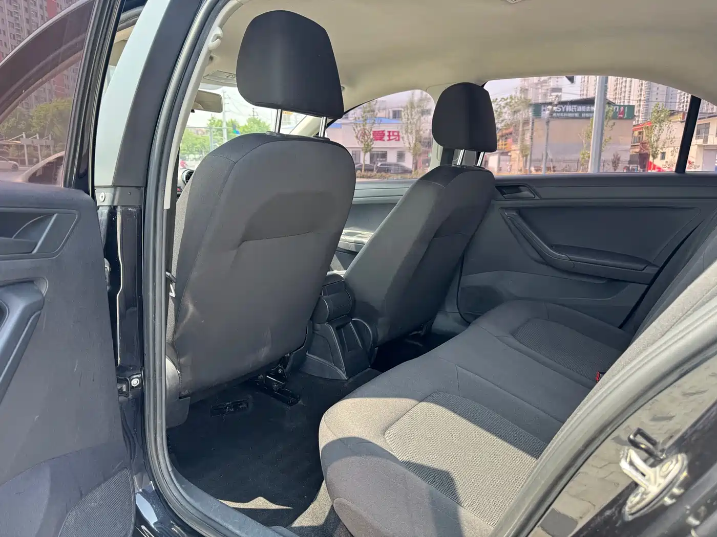 Volkswagen Jetta 2019 Dream Edition 1.4L Manual Fashion фото 6