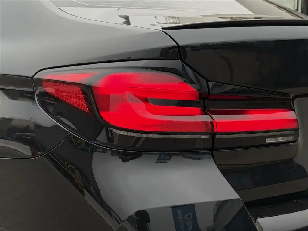BMW M5 2021 M5 фото 18
