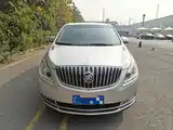 Photo 2 - Buick GL8