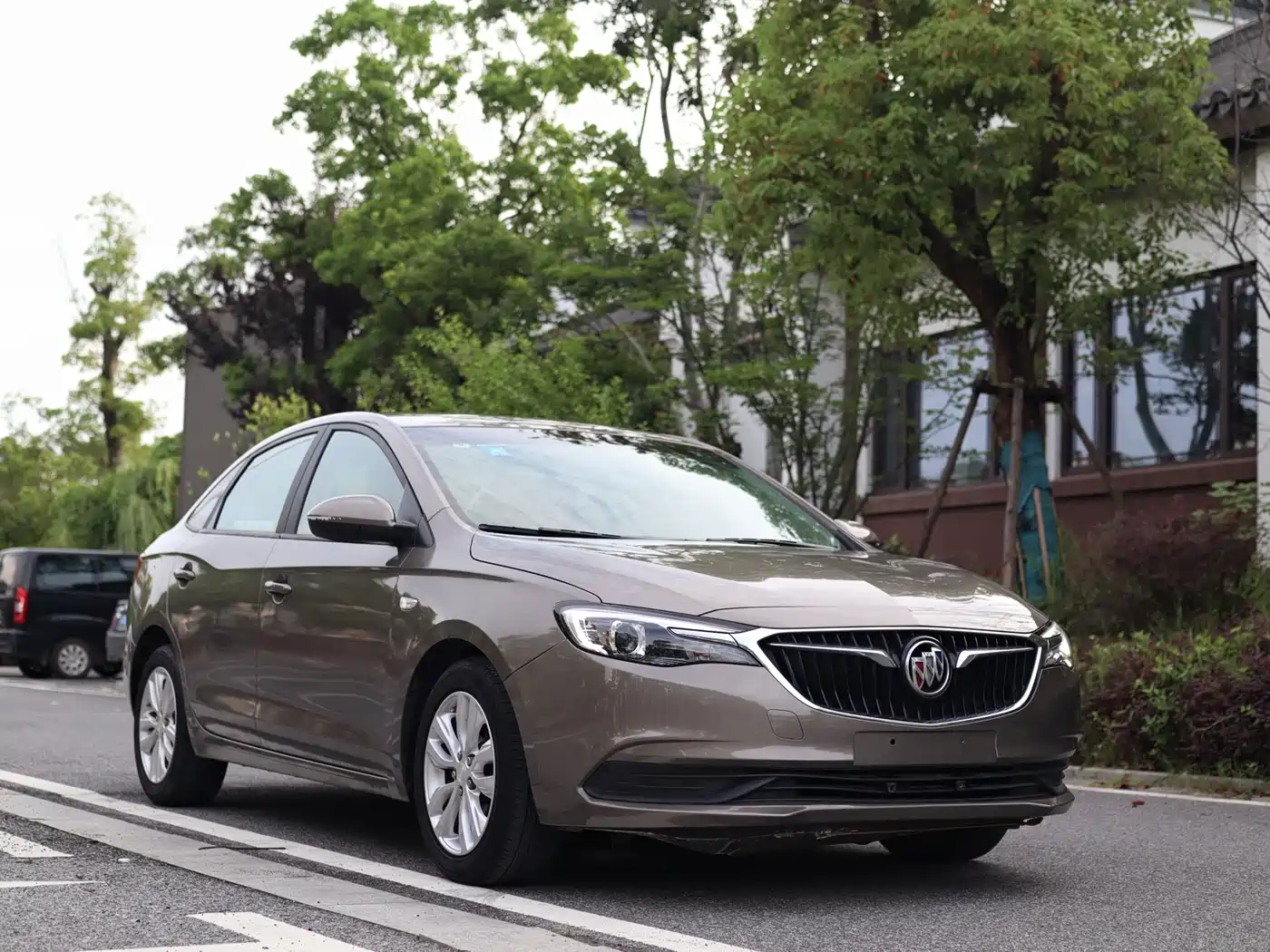Photo 3 - Buick Excelle