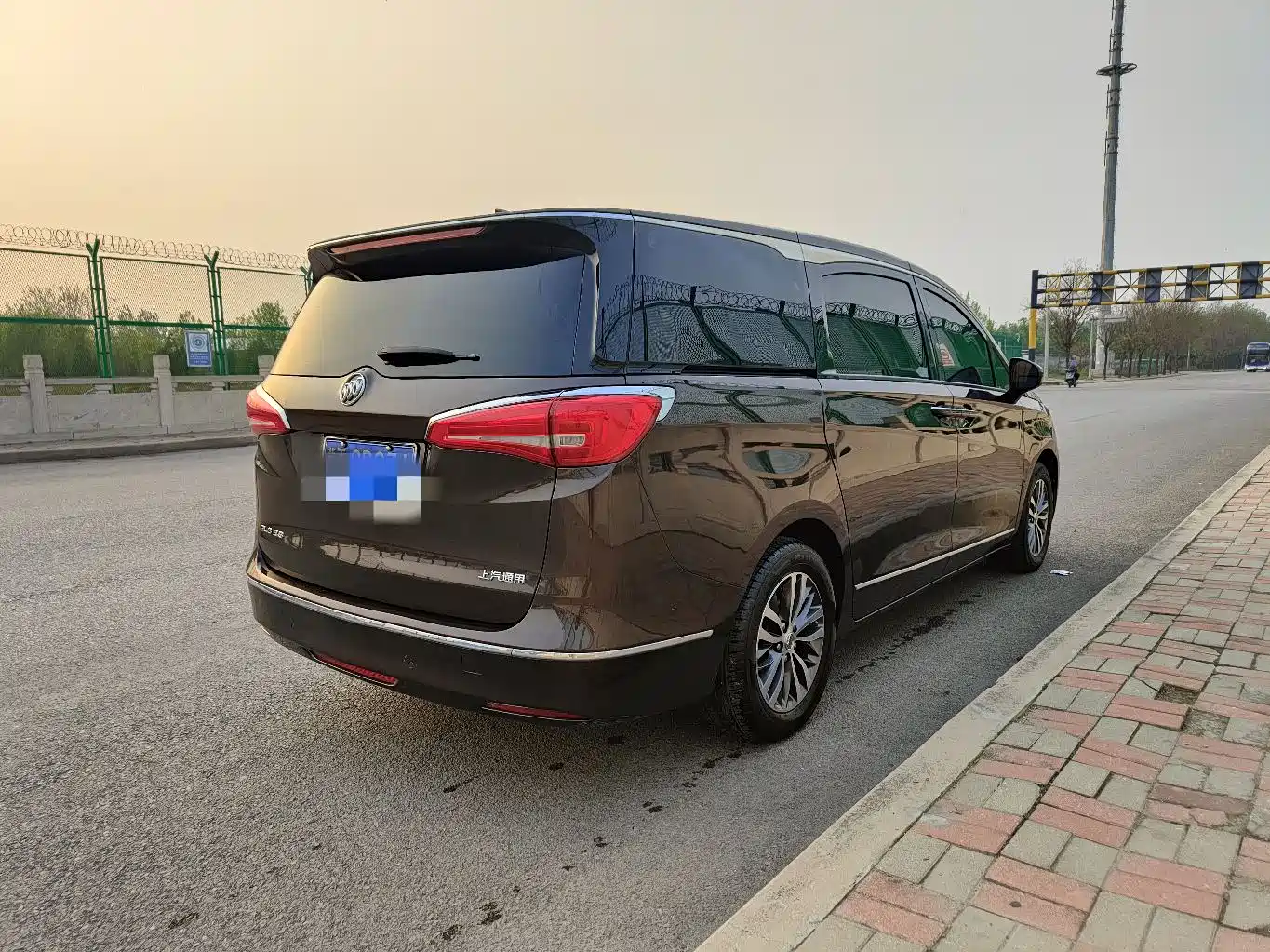 Buick GL8 2018 ES 28T Flagship Type China VI фото 6