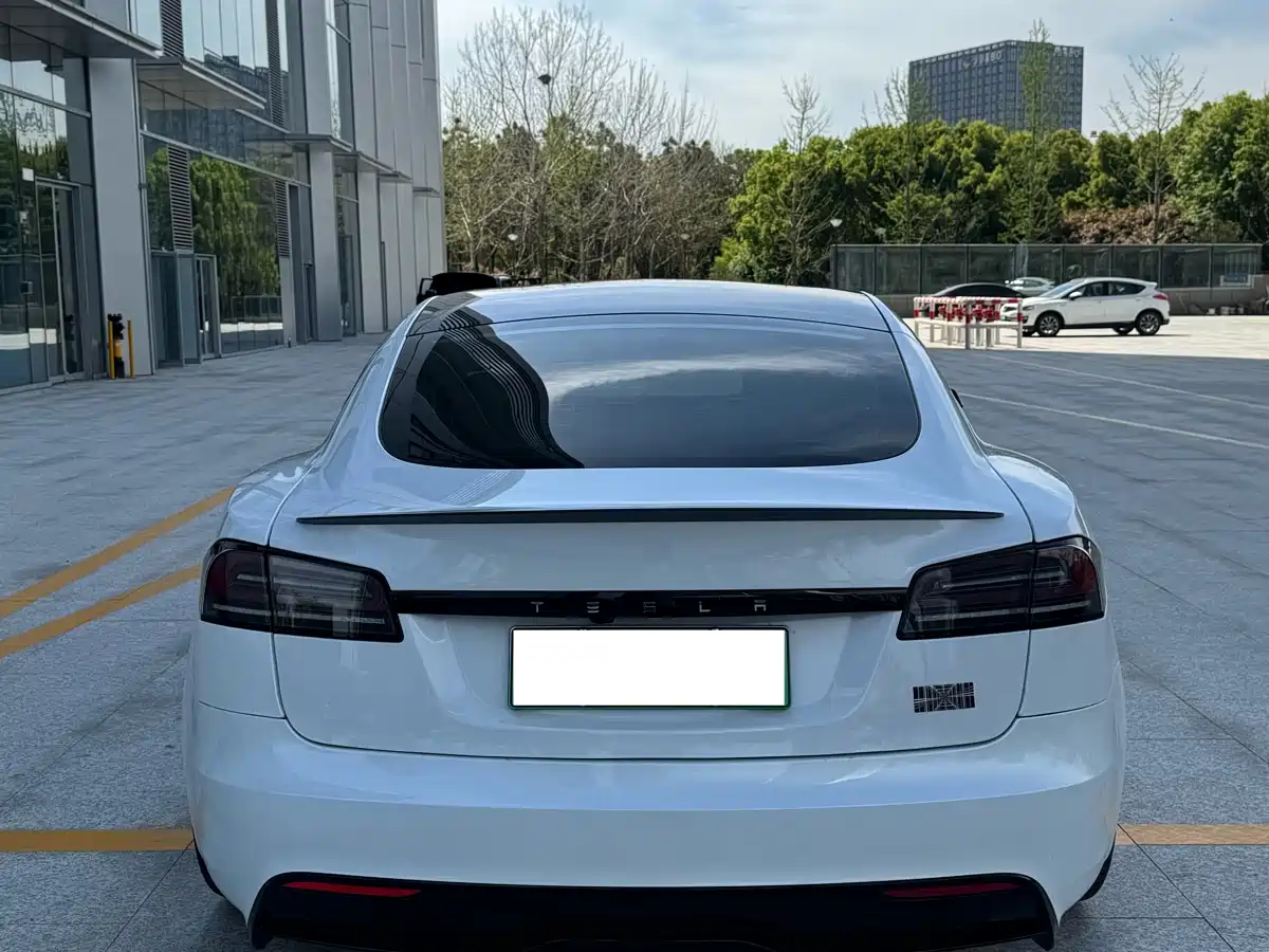 TESLA MODEL S