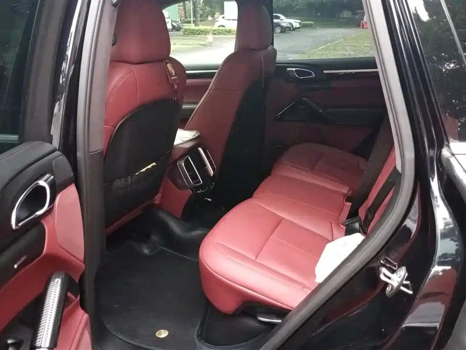 Porsche Cayenne 2011 Cayenne 3.0T фото 11