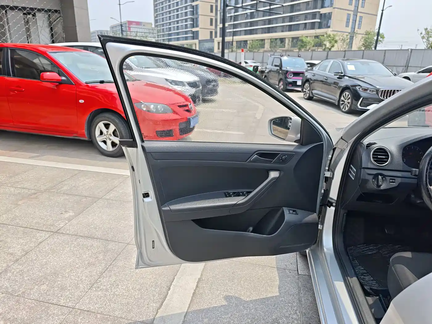Volkswagen Jetta 2015 Value Edition 1.6L Manual Fashion фото 13