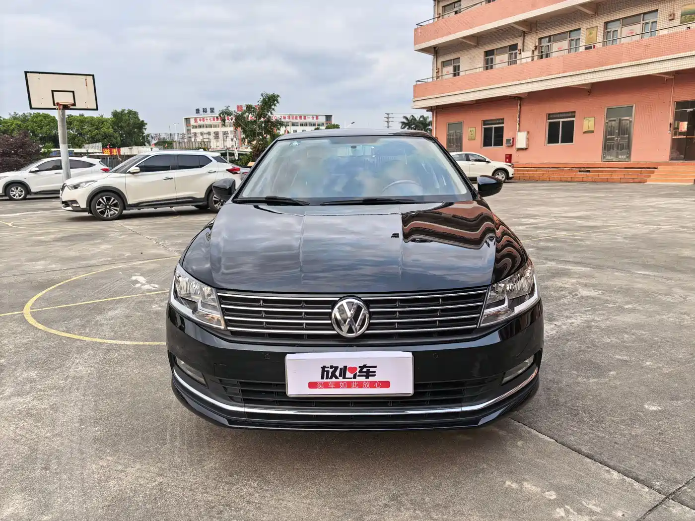 Volkswagen Lavida 2017 1.6L Automatic Comfort Edition фото 2