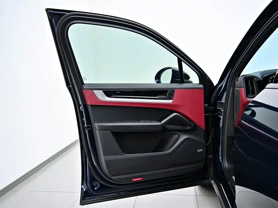 Porsche Cayenne New Energy 2024 Cayenne E-Hybrid 2.0T фото 21