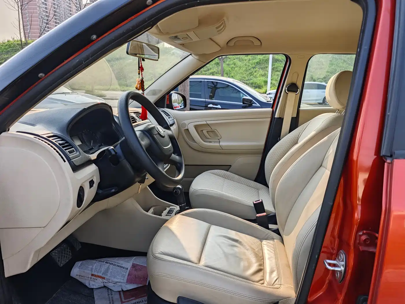 Škoda Fabia 2012 1.4L Automatic Crystal Edition фото 5