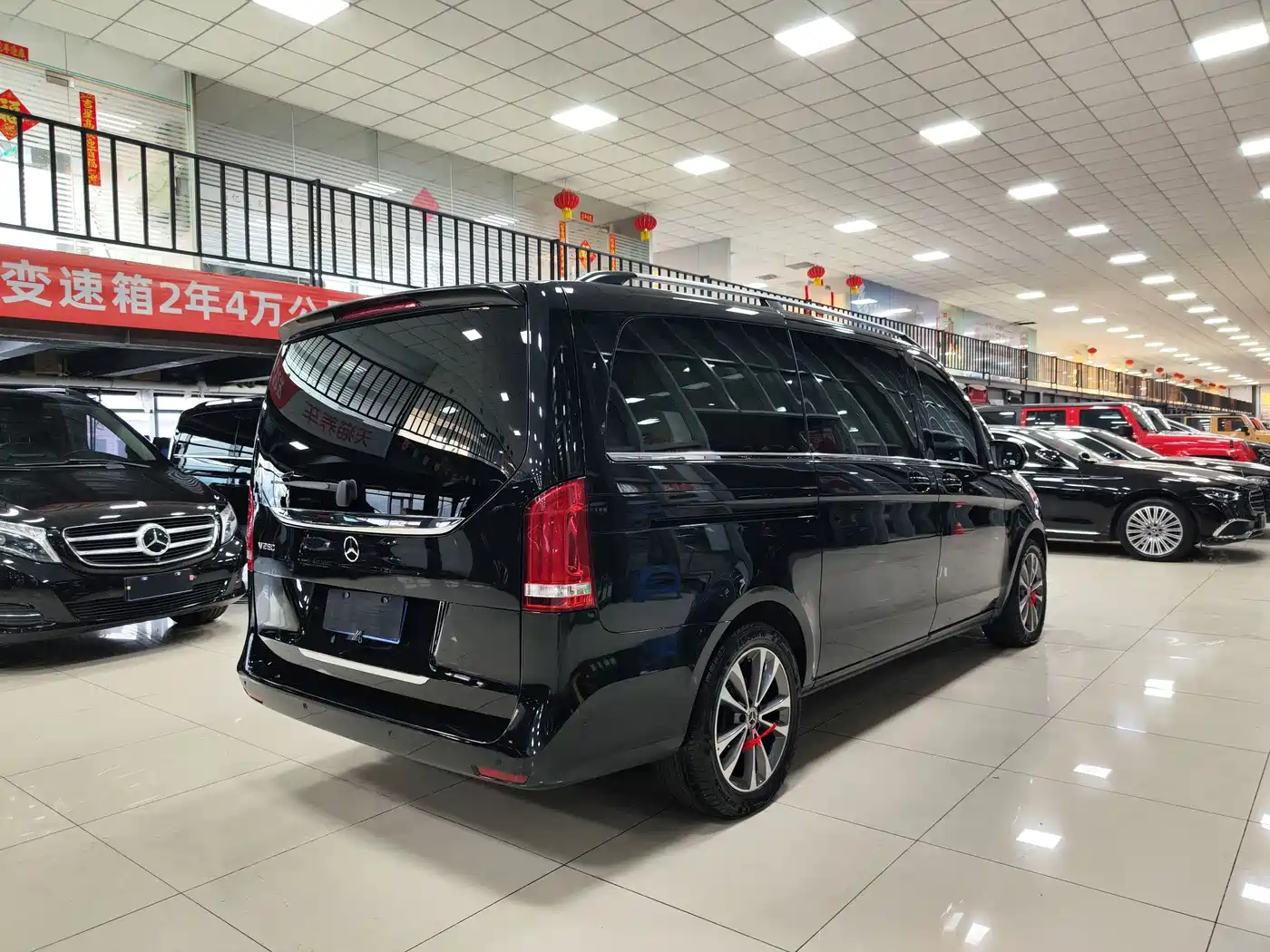 Mercedes-Benz V-Class 2021 V 260 Pilot Edition фото 33