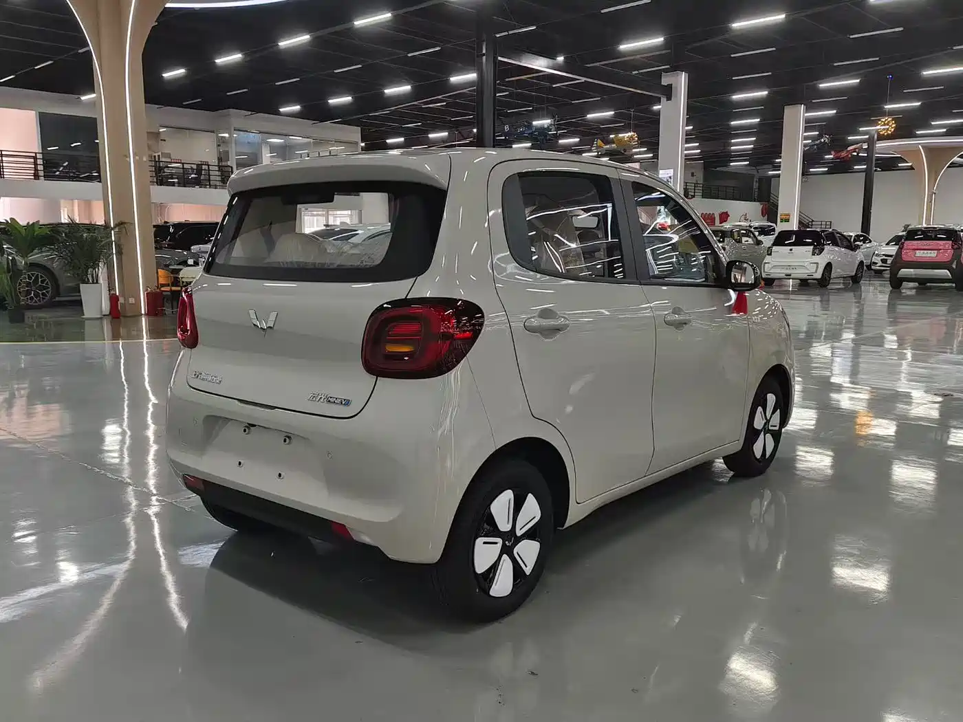 WULING AUTOMOBILE HONGGUANG MINIEV