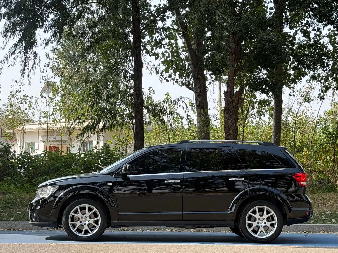Dodge Journey 2015 2013 Model 2.4L 2WD Premium Edition