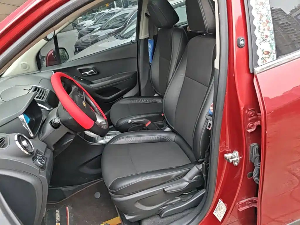 Фото 15 - Chevrolet Trax