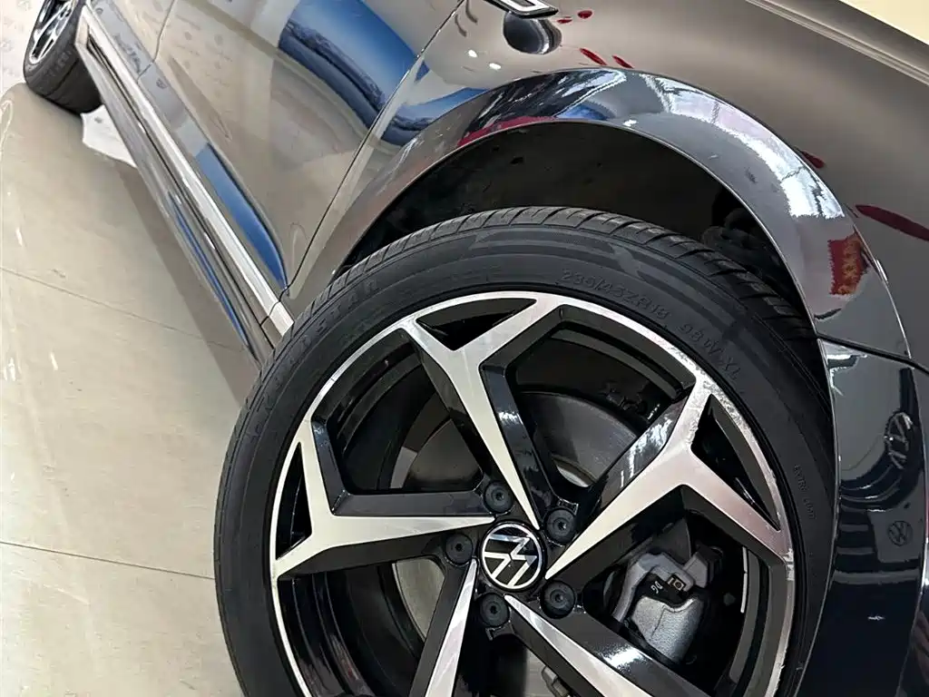 Volkswagen Magotan 2023 2 Million Units Anniversary Edition 330TSI DSG Leading Type фото 27