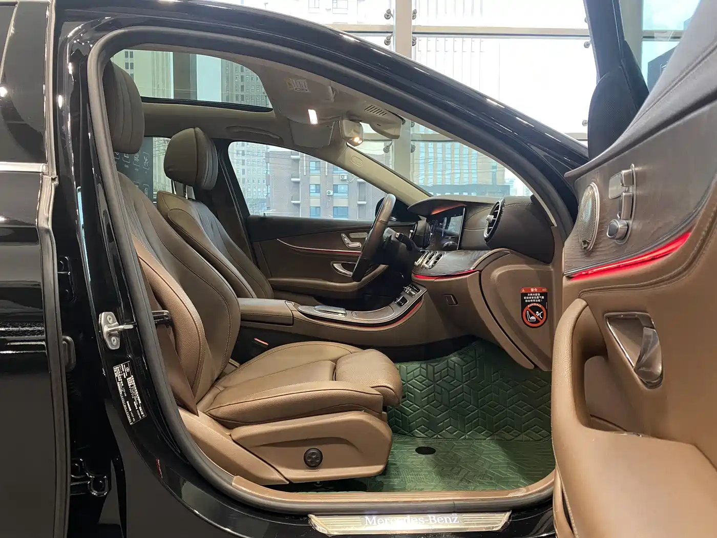 Mercedes-Benz E-Class 2020 E 260 L 4MATIC фото 13