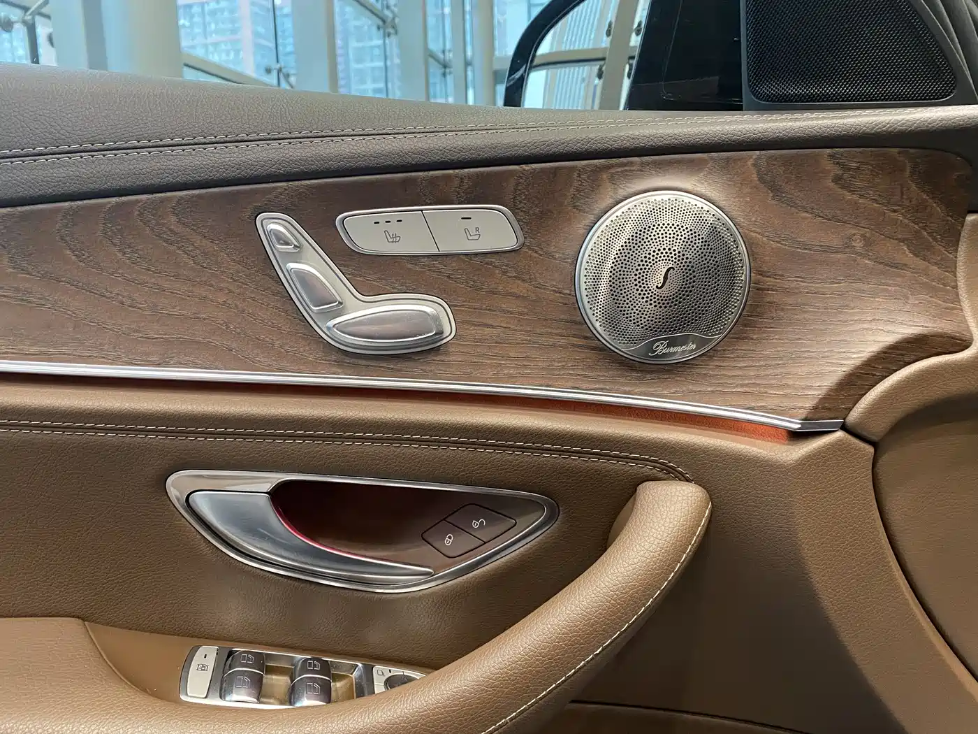 Mercedes-Benz E-Class 2020 E 260 L 4MATIC фото 4