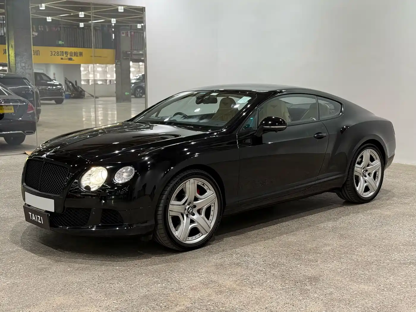 Photo 2 - Bentley Continental