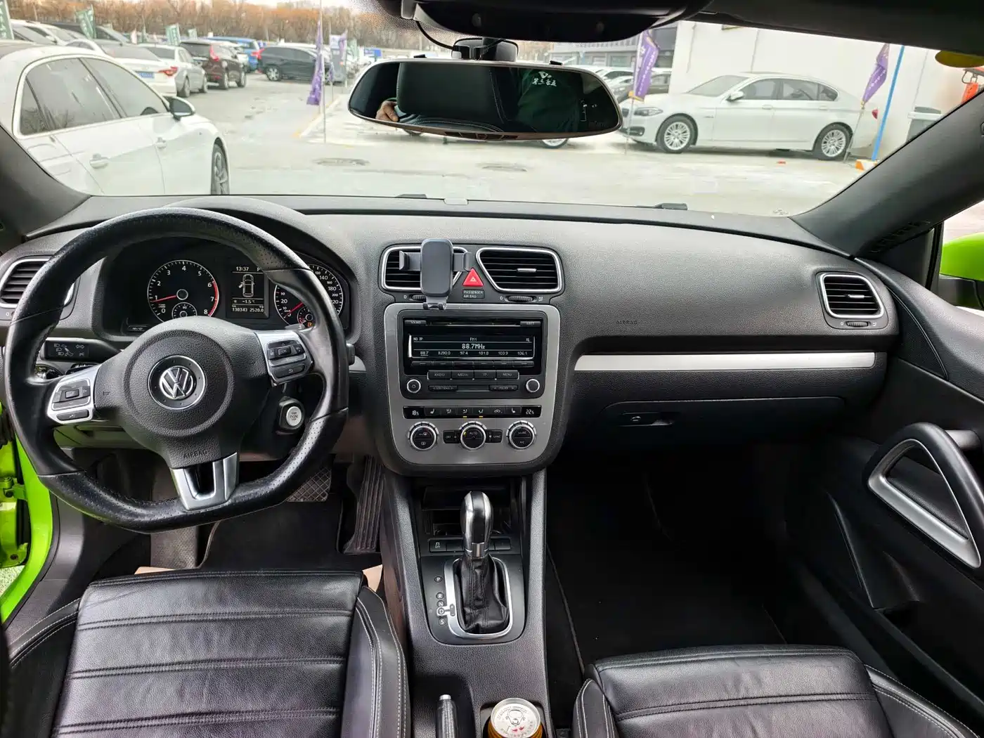 Volkswagen Scirocco 2011 2.0TSI Luxury фото 11