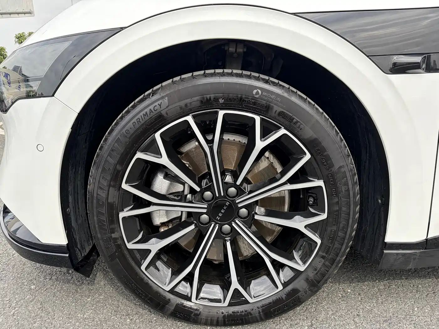 ZEEKR EXTREME KRYPTON 007