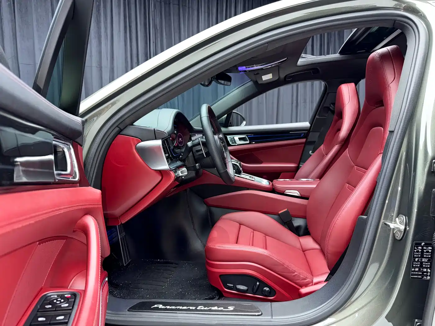 Porsche Panamera 2023 Panamera Executive Long Wheelbase 2.9T фото 18