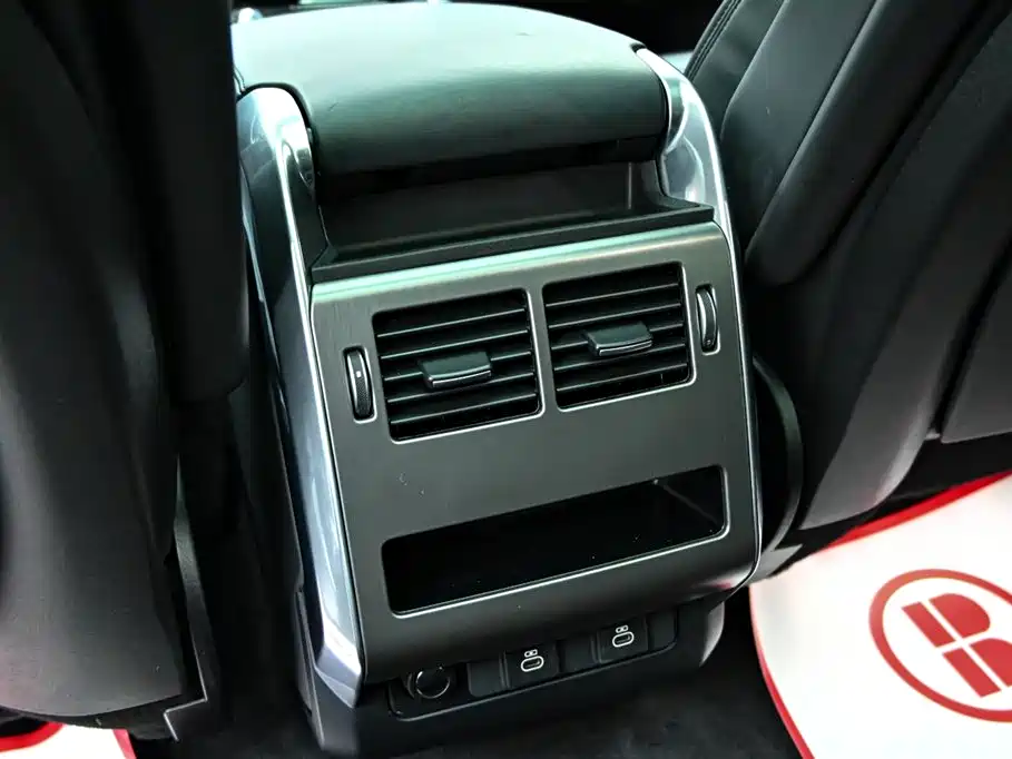 Land Rover Range Rover Sport PHEV 2022 P400e SE фото 36