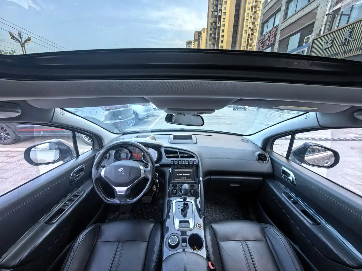 Peugeot 3008 2015 1.6THP Automatic Top Style Edition фото 6