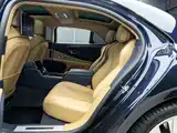 Фото 11 - Bentley Flying Spur