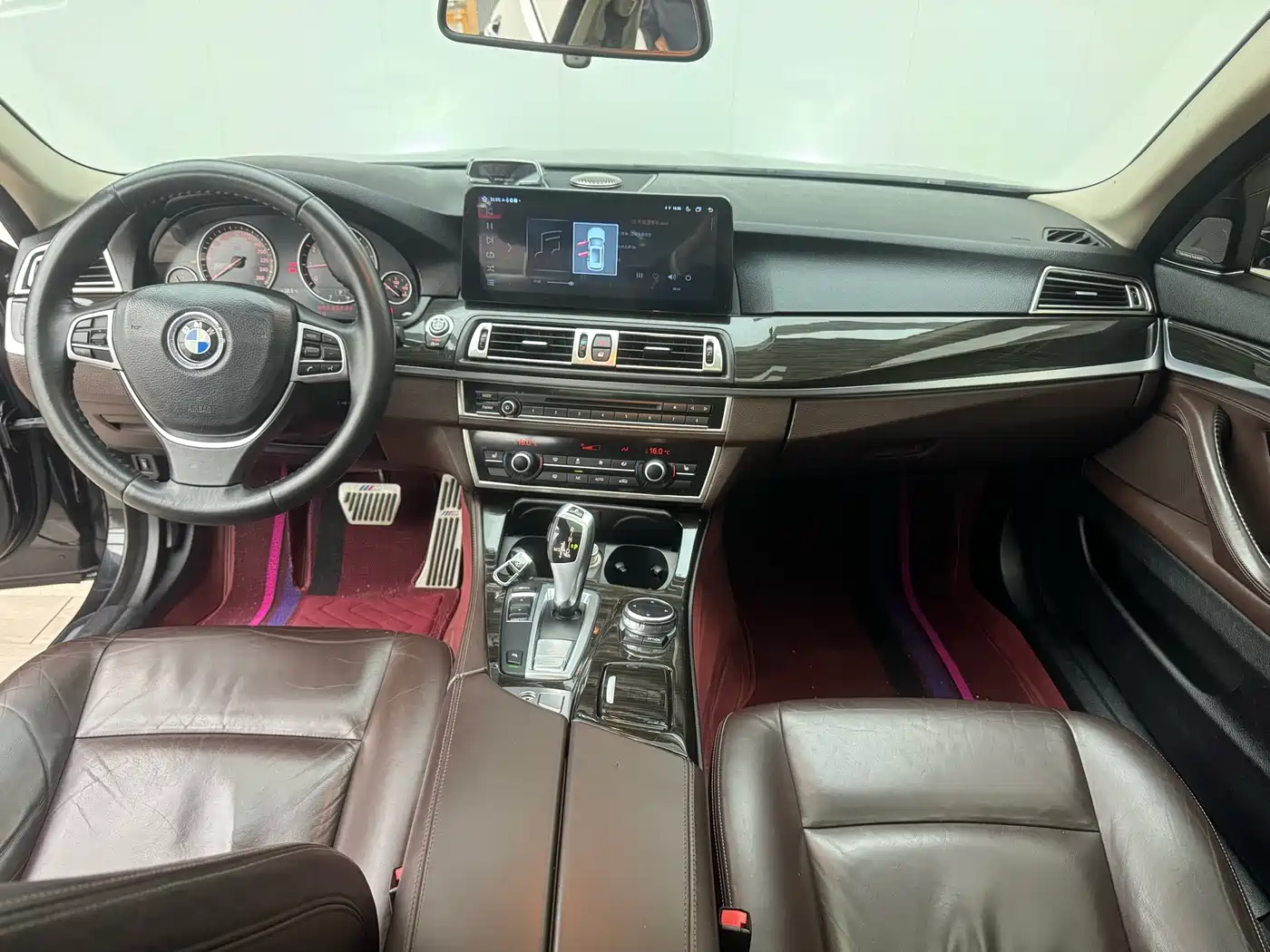 BMW 5 Series 2014 525Li Luxury Design Package фото 17