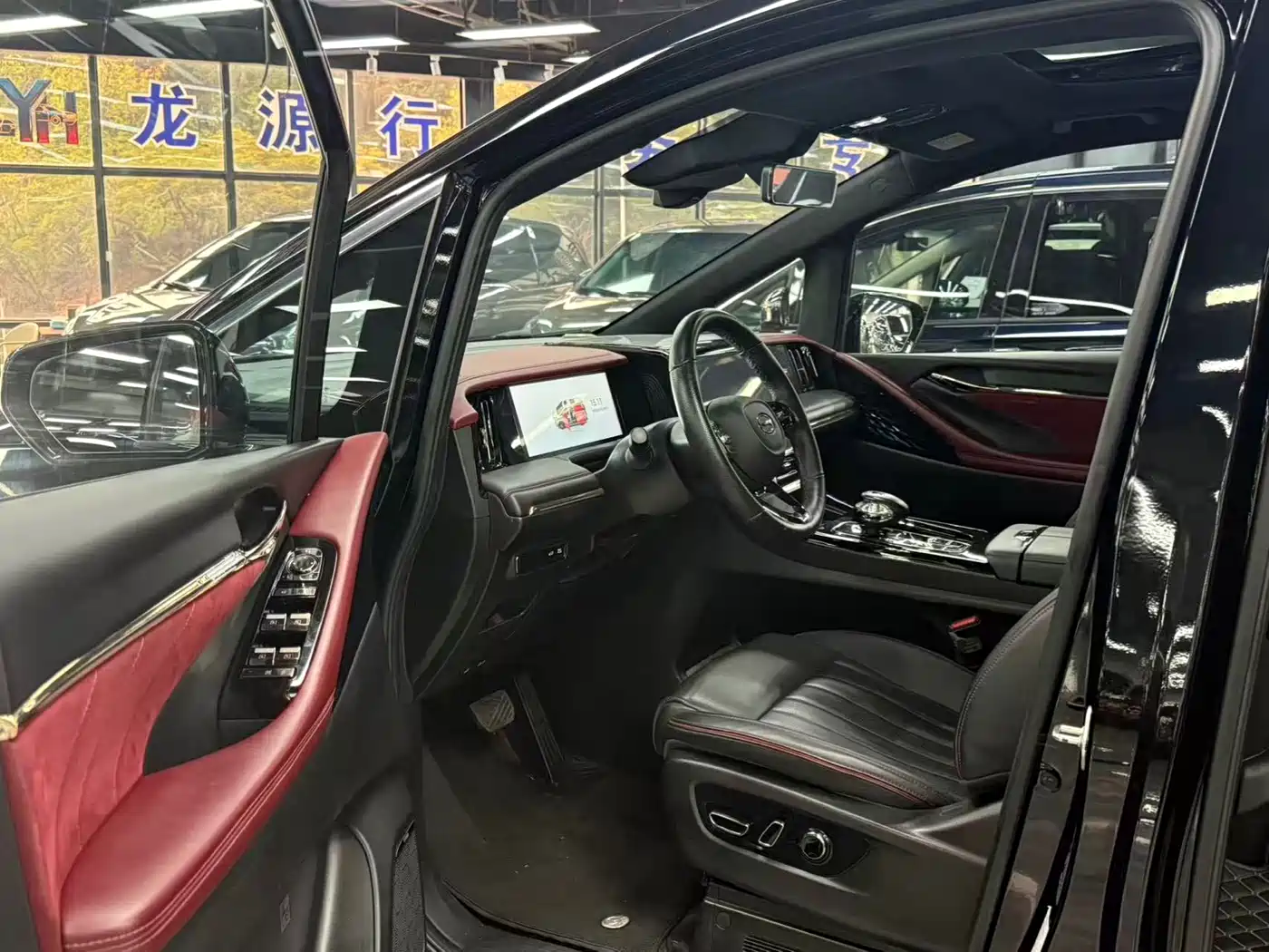 GAC Trumpchi Trumpchi M8 2023 Model Master Series Hybrid Royal Edition фото 4