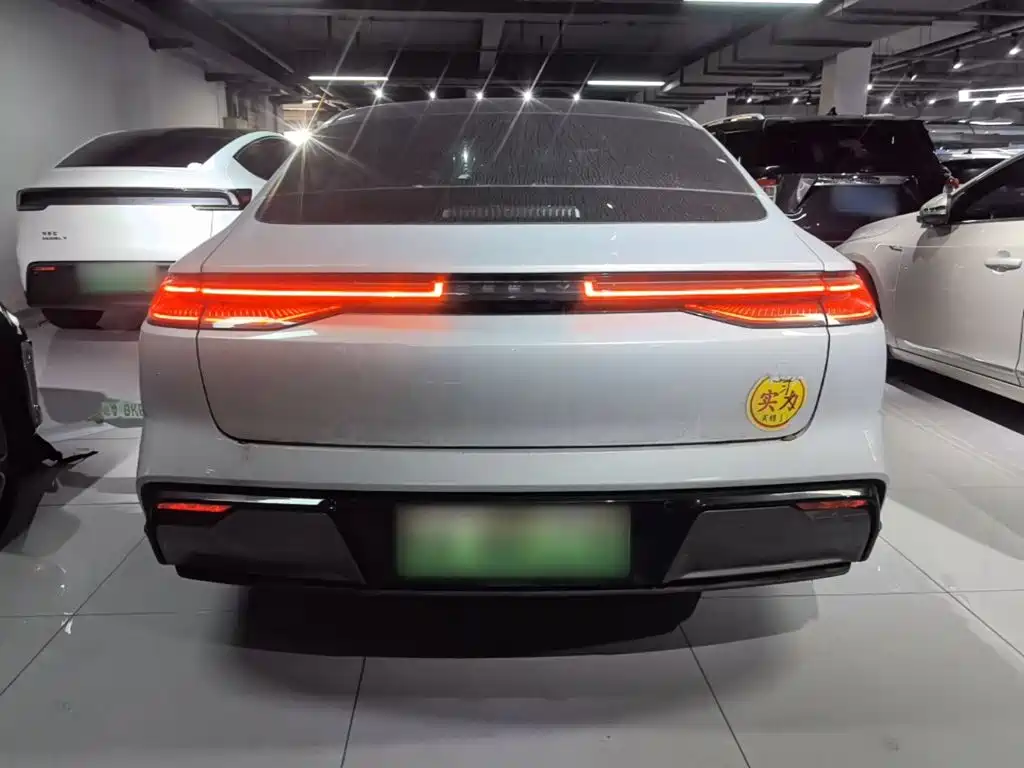 Geely Galaxy Galaxy E8 2025 2025 575km Exploration Smart Drive Edition