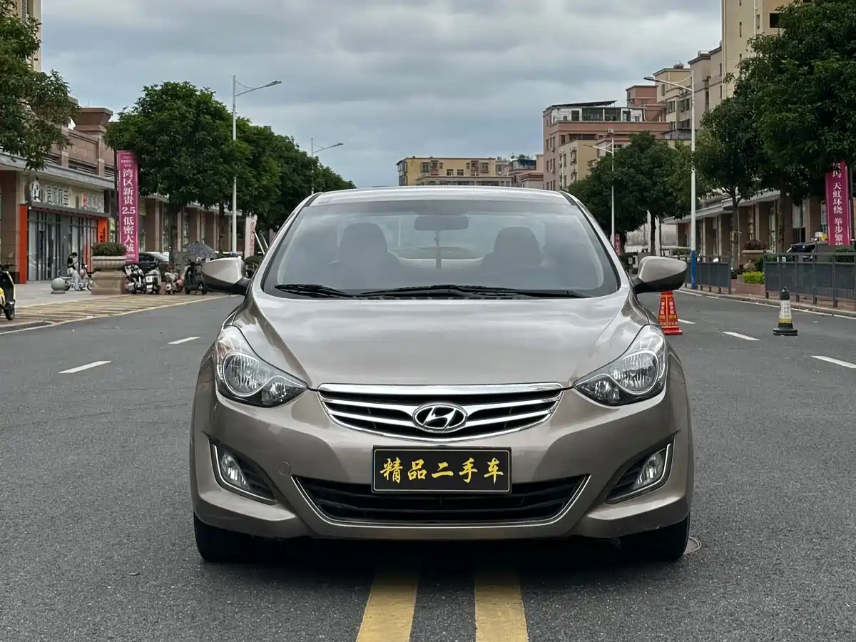Hyundai Langdong 2013 1.6L Automatic Leading фото 2
