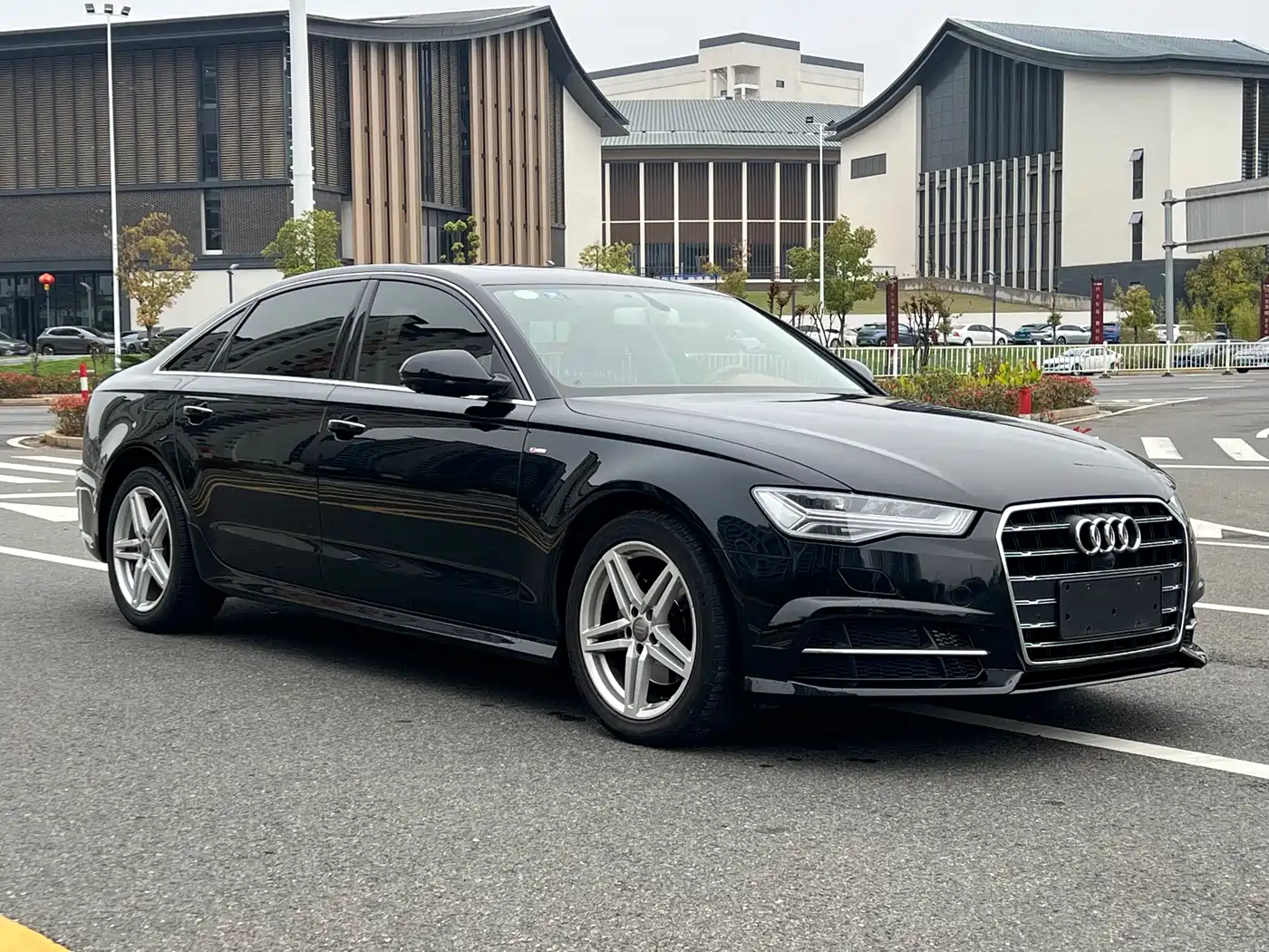 Audi A6L 2018 30th Anniversary 30 FSI Style фото 3