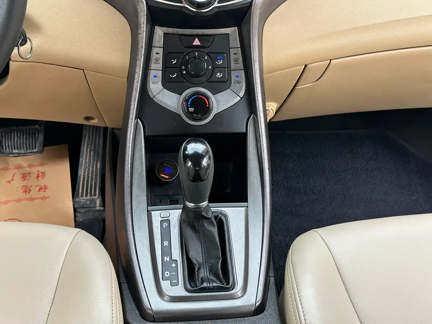 Hyundai Langdong 2013 1.6L Automatic Leading фото 14