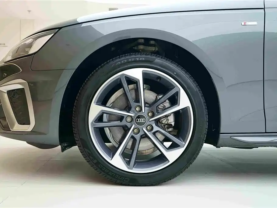 Audi A4L 2024 40 TFSI Fashion Dynamic фото 15