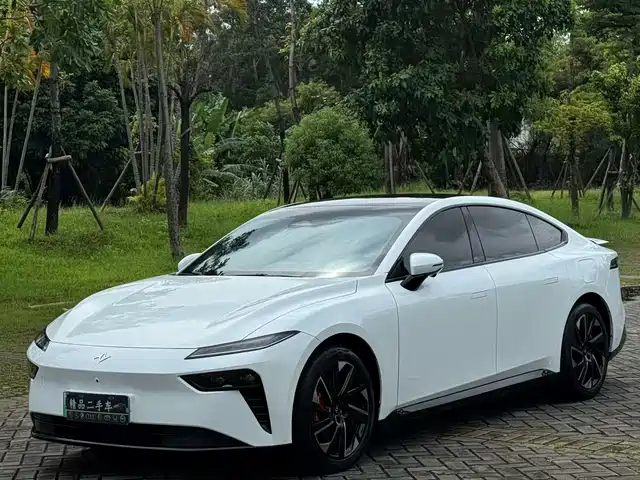 Dongfeng Yipai eπ007 2025