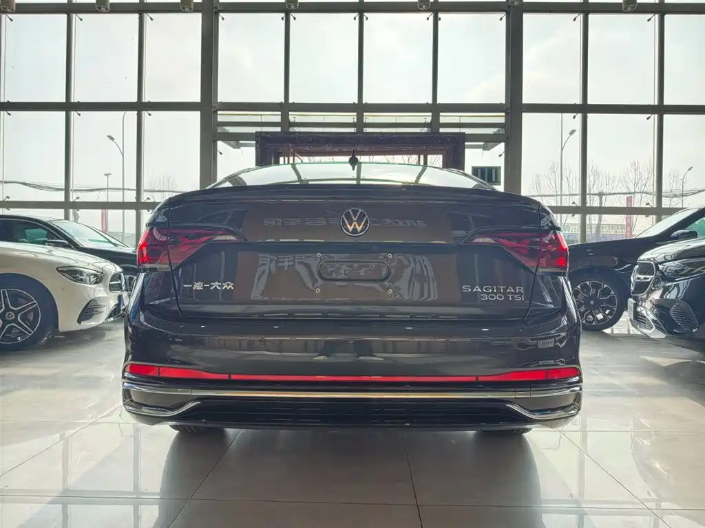 Volkswagen Sagitar 2025 300TSI DSG Surpass Edition фото 5