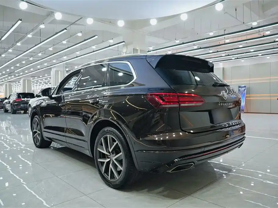 Volkswagen Touareg 2019 3.0TSI Sharp Edge Edition China VI фото 10