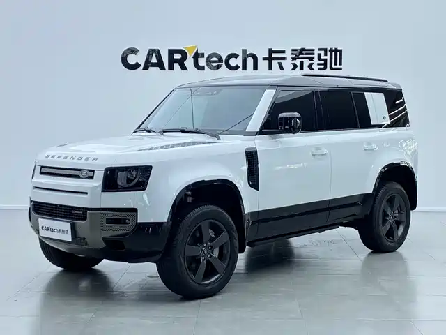 Land Rover Defender 2024