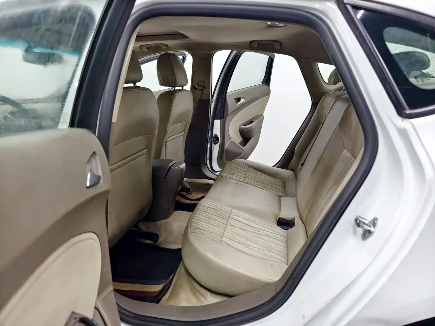 Buick Excelle 2013 Model GT 1.6L Manual Comfort фото 13
